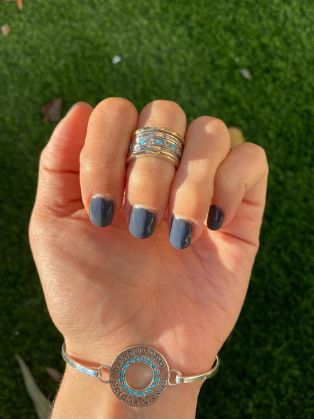 The History and Evolution of Judaica Jewelry in Jewish Communities Around the World