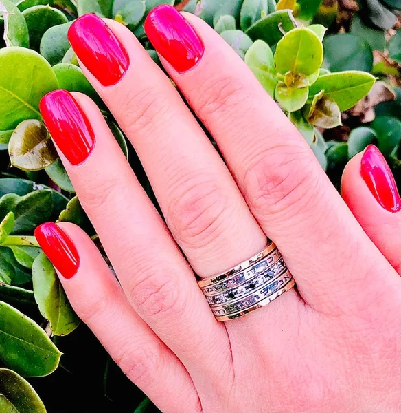 How to Choose Jewish Jewelry That Matches Your Style and Values