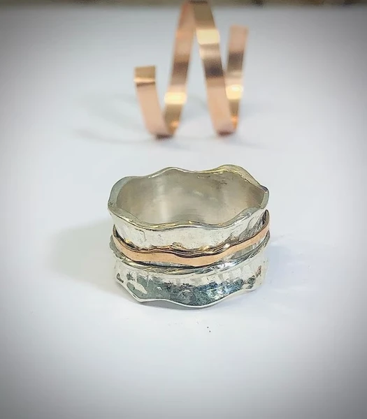 The Difference Between Handmade and Machine-Made Judaica Jewelry